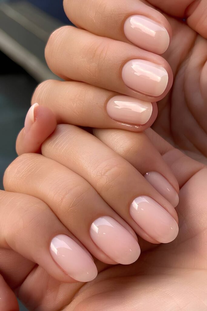 Natural short oval manicure