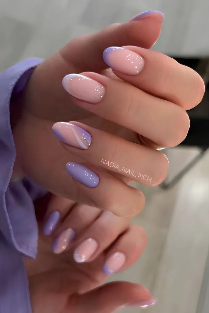 Purple nails with swirls