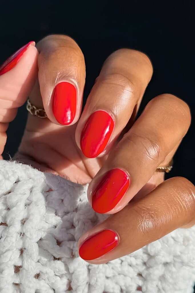 Red nails