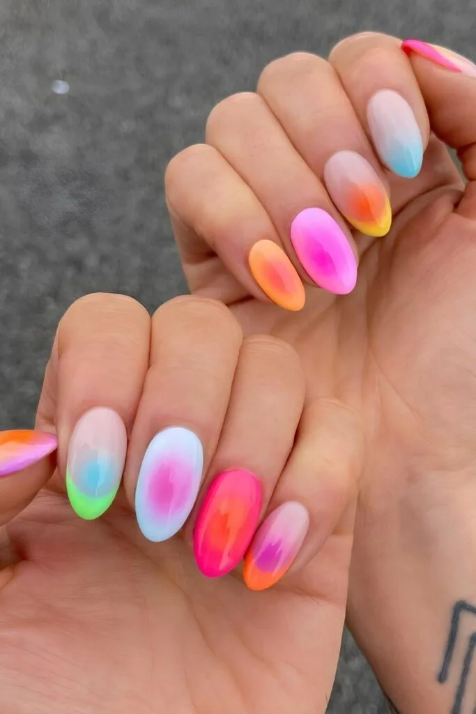 Colorful nails with aura effect