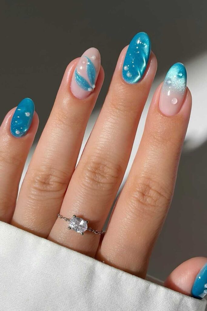 Blue velvet mermaid-core nails