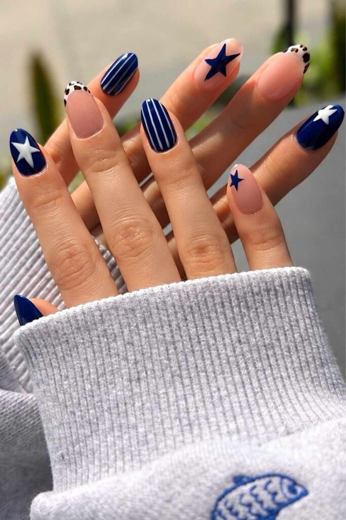 Navy blue mismatched nails