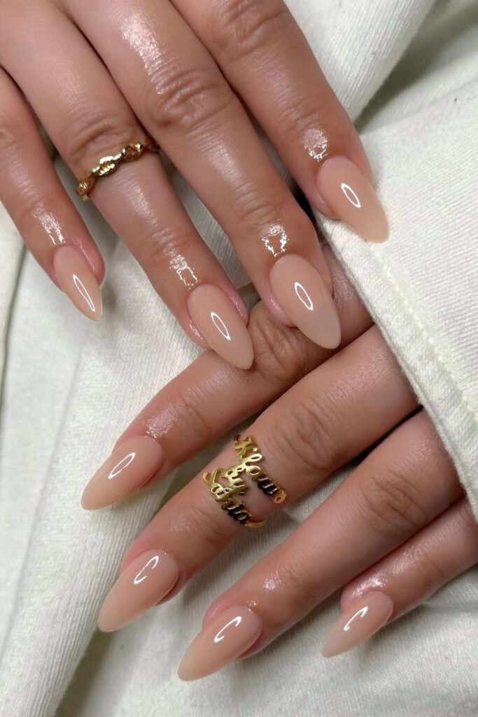Neutral beige nails