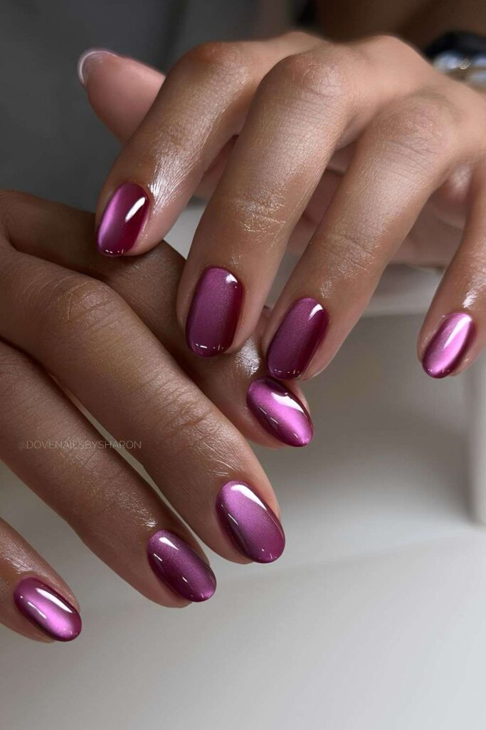 Purple cat-eye nails