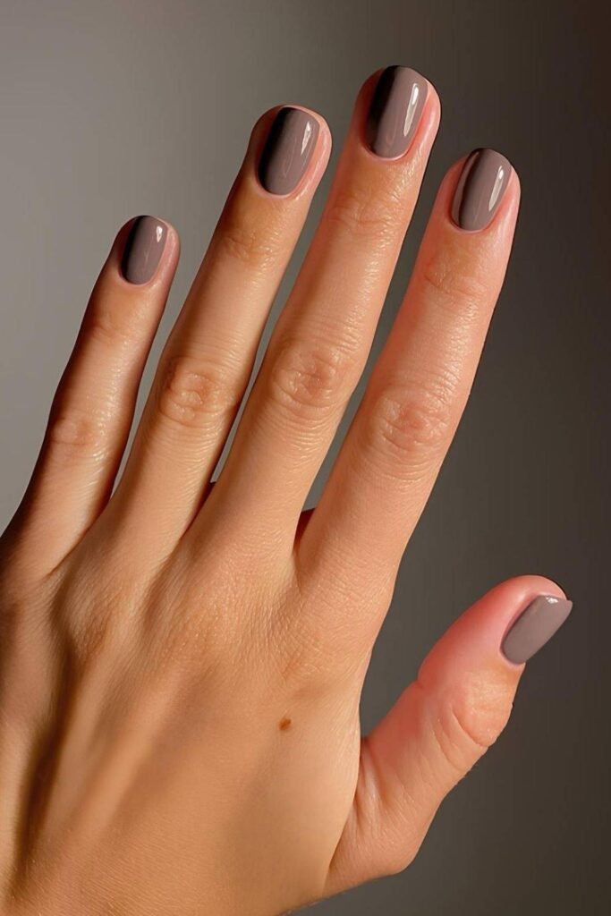 Warm taupe short nails