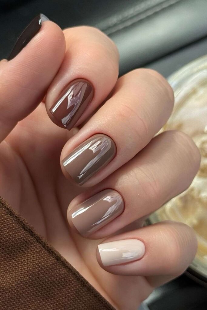 Brown gradient nails