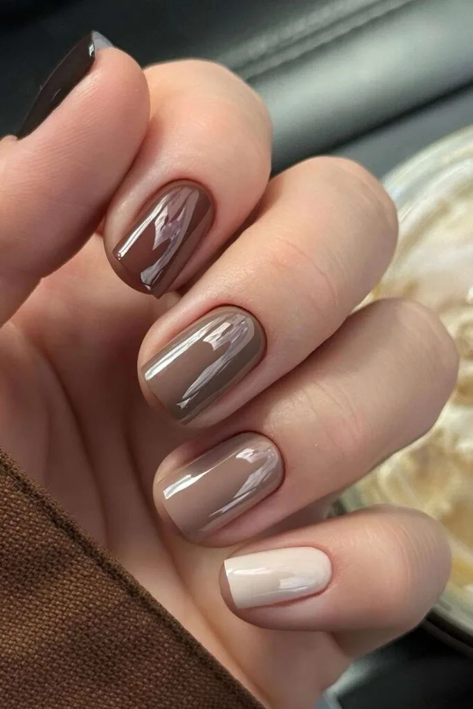 Brown gradient nails