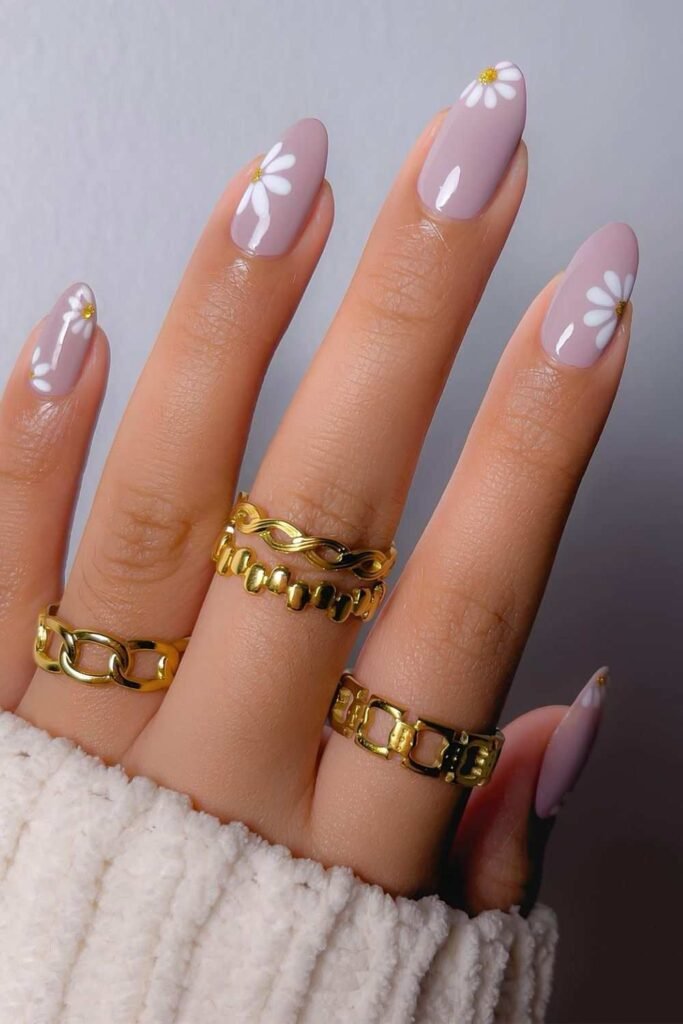Mauve daisy nails