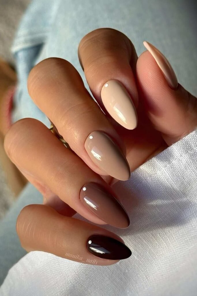Brown gradient manicure